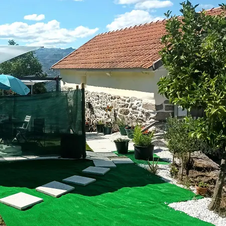 Dom wakacyjny Geres Do Alibaba Ruivaes
